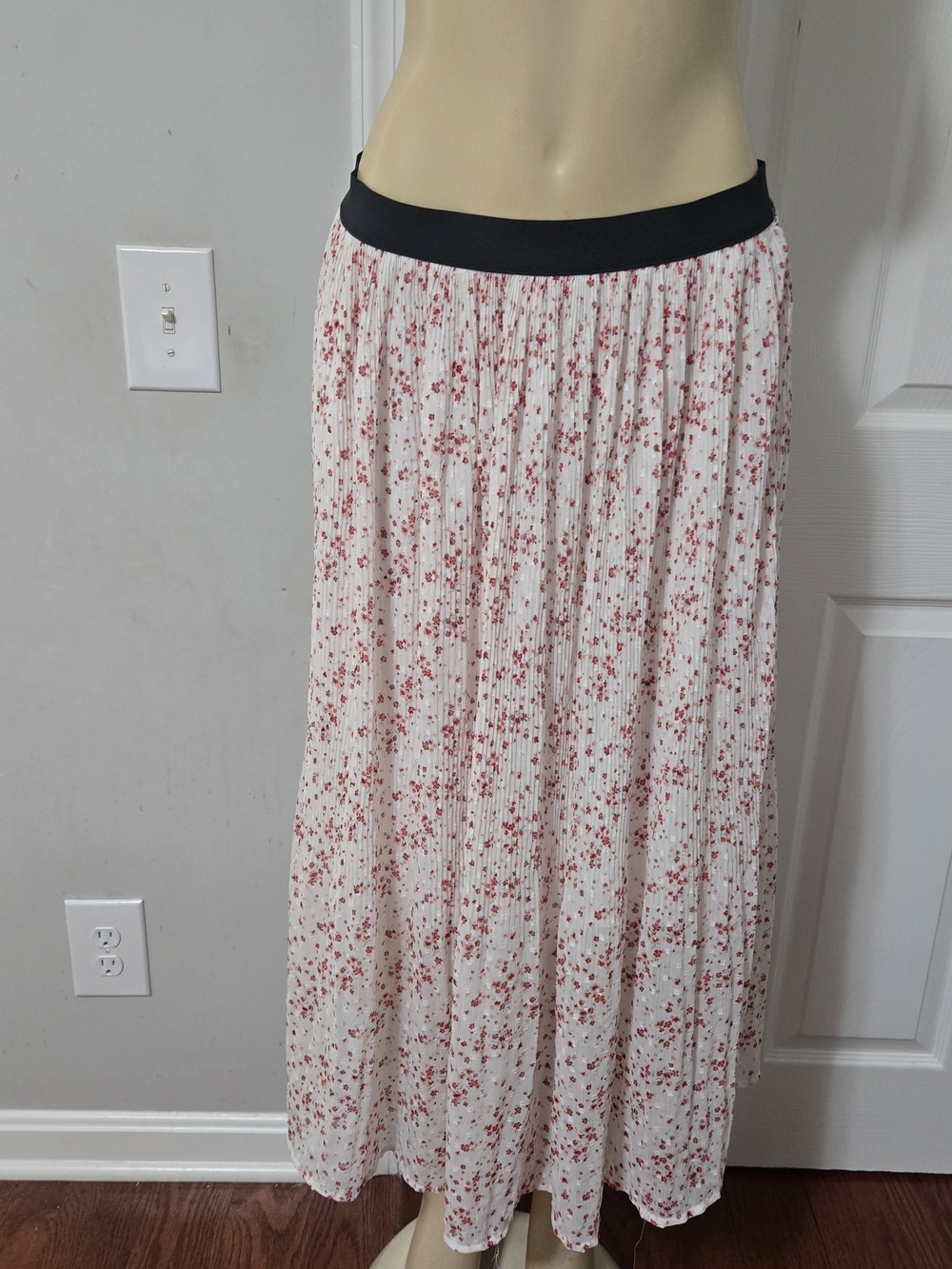 Women's White Pleated Floral Maxi Skirt with Black Waistband